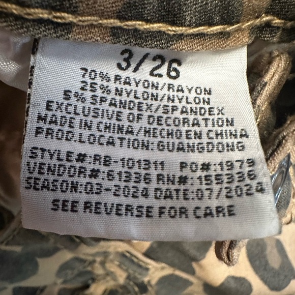 Vintage Y2K Era “Red Bottoms” Leopard Print Skinny Pants Size 3/26 - Picture 4 of 7